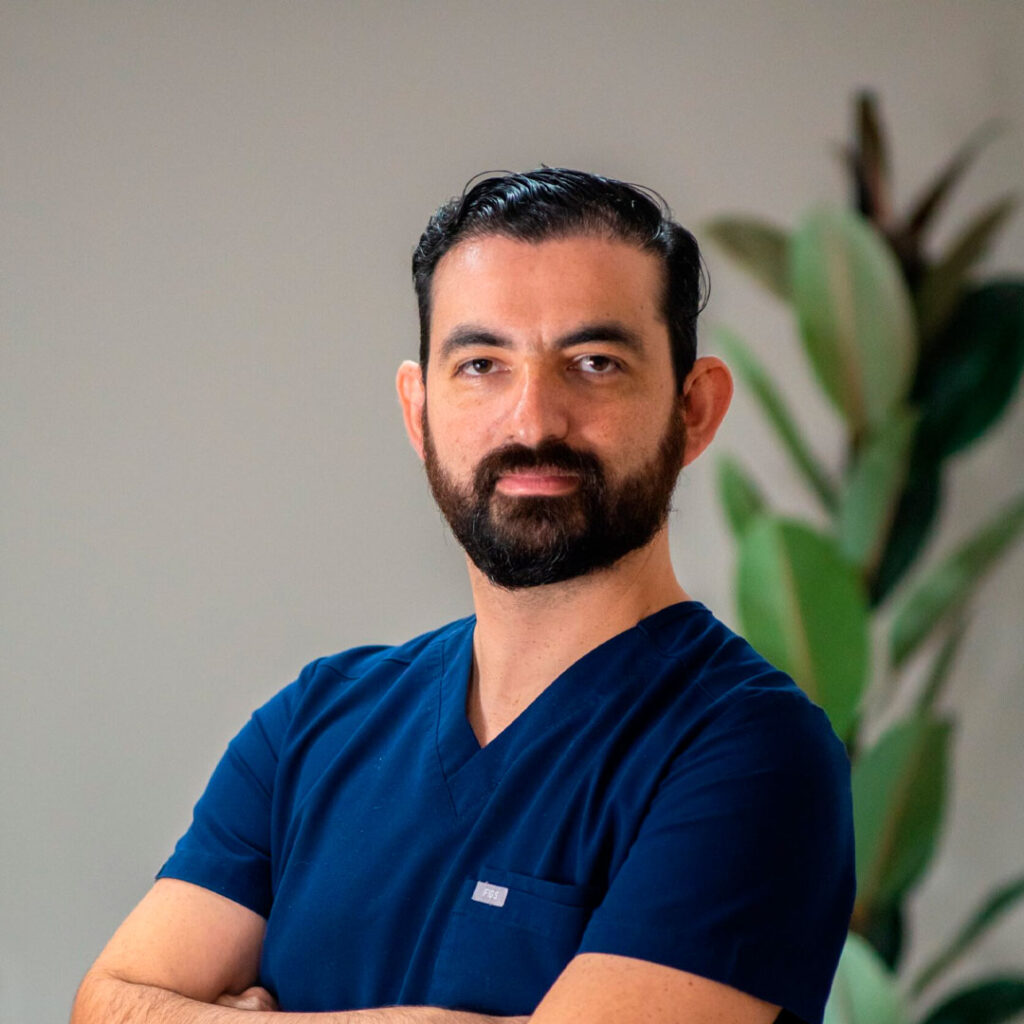 Dr. Carlos Navar - Ocularis